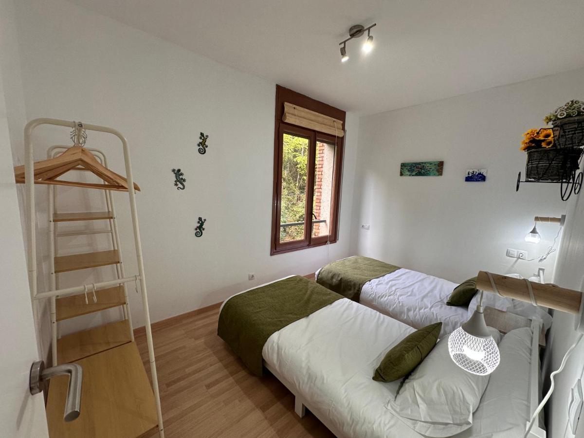 El Bressol De La Muntanya Apartman Ripoll Kültér fotó