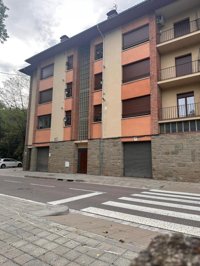 El Bressol De La Muntanya Apartman Ripoll Kültér fotó